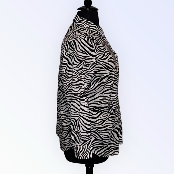 TALBOTS BUTTON FRONT ZEBRA SHIRT - Plus 1X Black/White - Picture 3 of 13
